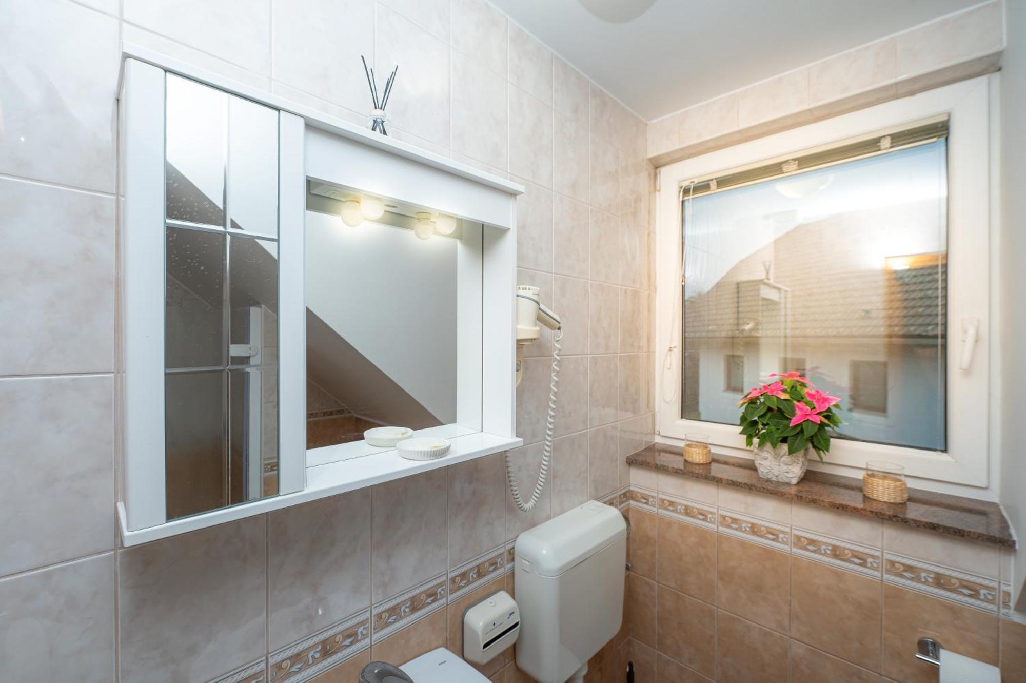 Rooms & Apartments Pr Matjon Блед Екстериор снимка