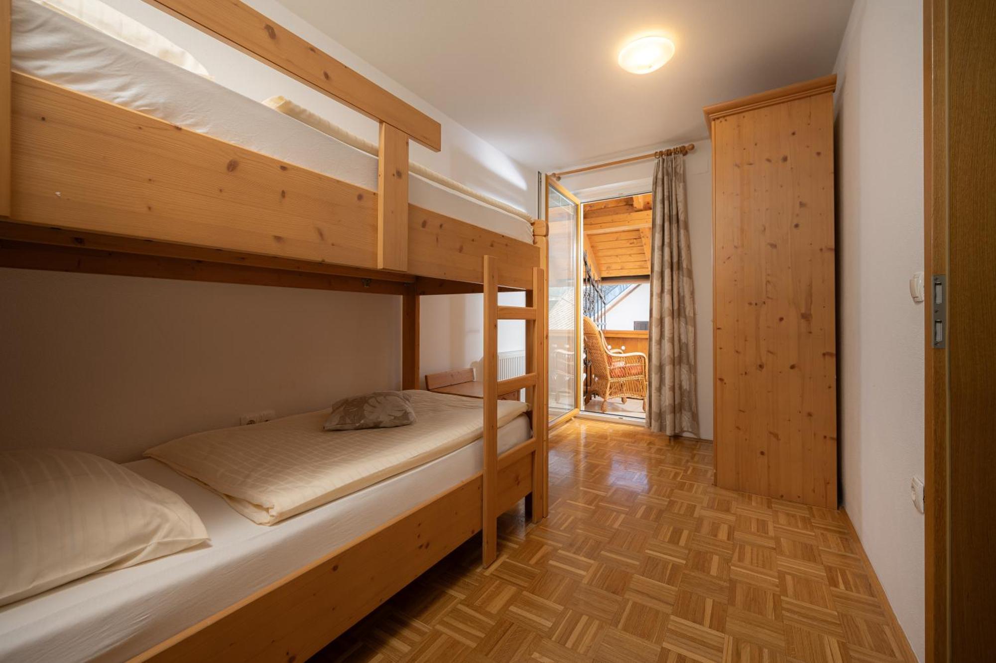 Rooms & Apartments Pr Matjon Блед Екстериор снимка