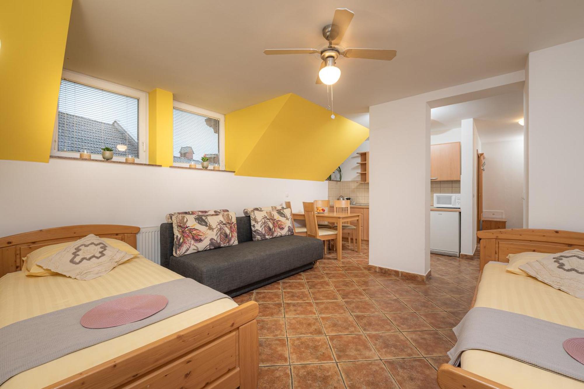 Rooms & Apartments Pr Matjon Блед Екстериор снимка